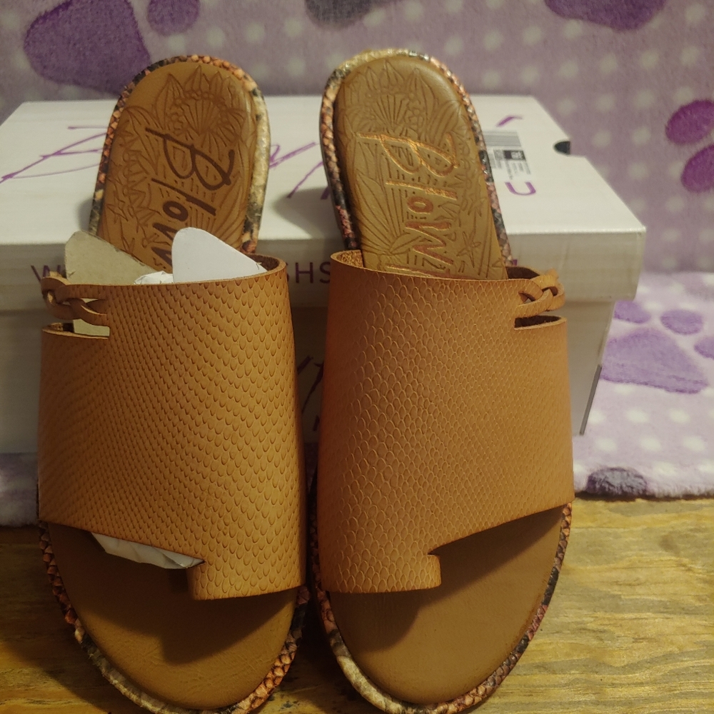 Blowfish sandals Malibu Rivor size 7. Brand new.